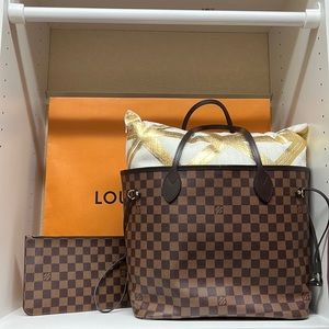 Louis Vuitton Never full mm
